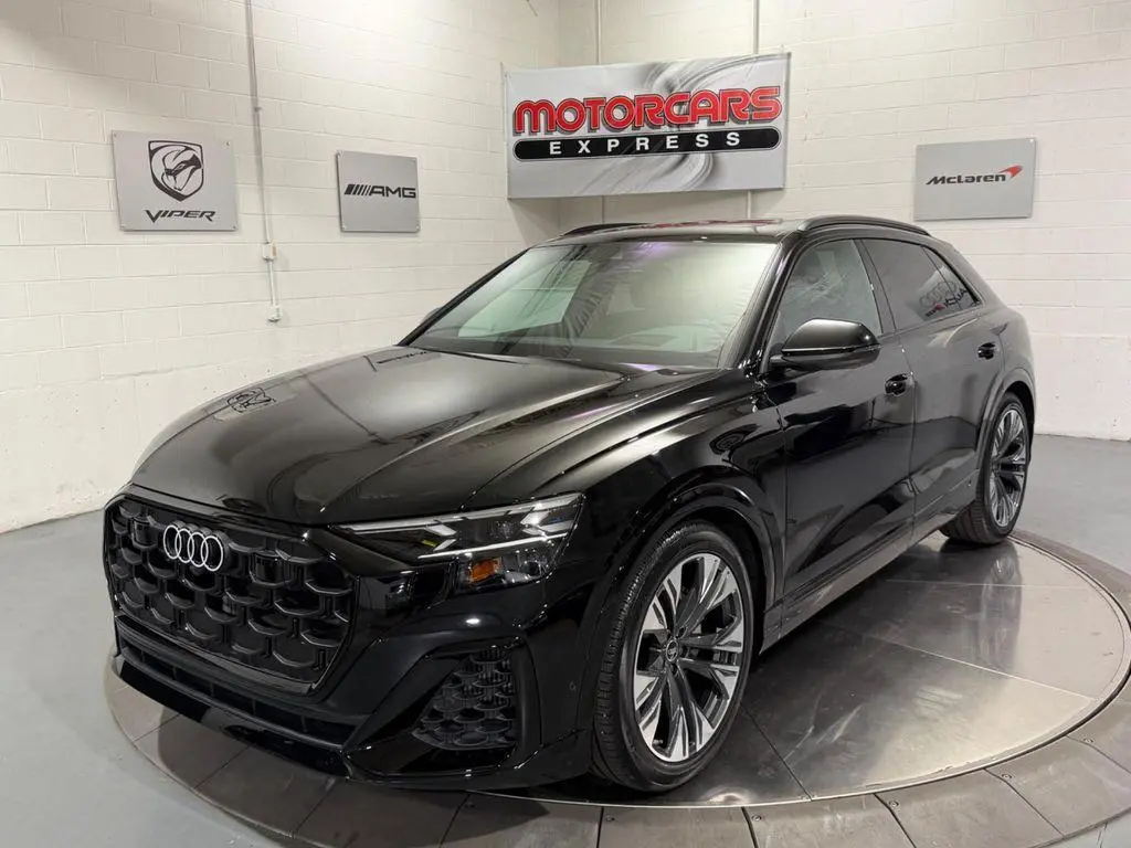 Audi Q8